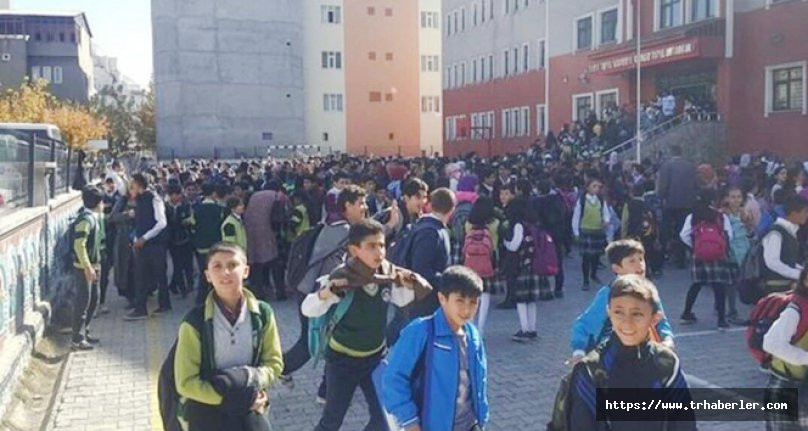 Okullar Tatil Edildi! Korkutan Deprem