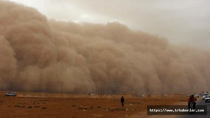 Toz fırtınası görenleri hayrete düşürdü! Türkiye'ye böyle geldi - video izle