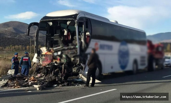 Kastamonu'da askerleri taşıyan araç kaza yaptı: 2 ölü!