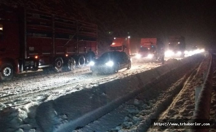 Konya'da kar yağışı ulaşımı engelledi
