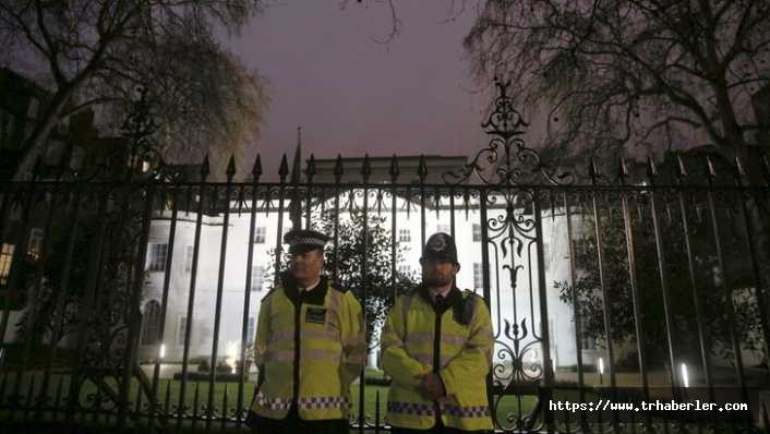 Londra'daki Suudi Arabistan Büyükelçiliği'nde patlama ve yangın!