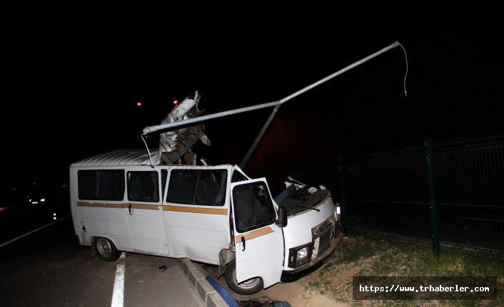 Muğla'da dehşet veren kaza! Elektrik direğine çarptı: 2 ölü