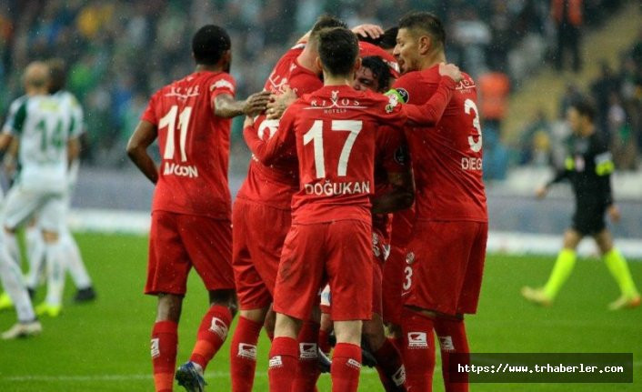 Adım adım zirveye! Bursaspor - Antalyaspor 0 - 2 maç özeti ve golleri izle