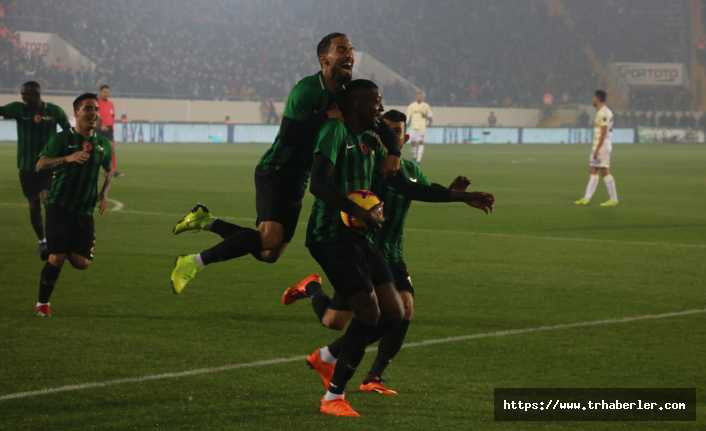Akigolar, Fenerbahçe'ye acımadı! Akhisarspor - Fenerbahçe maç özeti ve golleri izle