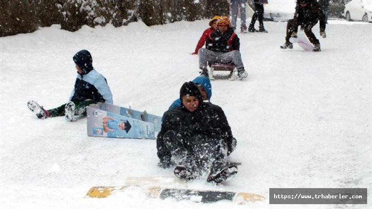 Ankara kar tatili Son dakika - Ankara'da okullar tatil mi? (13 Aralık) Yarın okullar tatil mi?