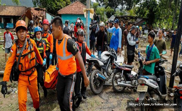 Endonezya'daki tsunami faciasında ölü sayısı 373'e yükseldi