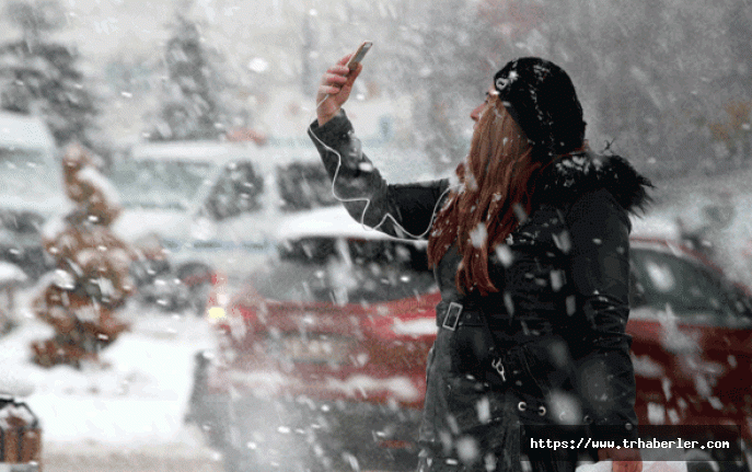 İzmir'in Ödemiş ilçesinde kar yağışı etkili oldu