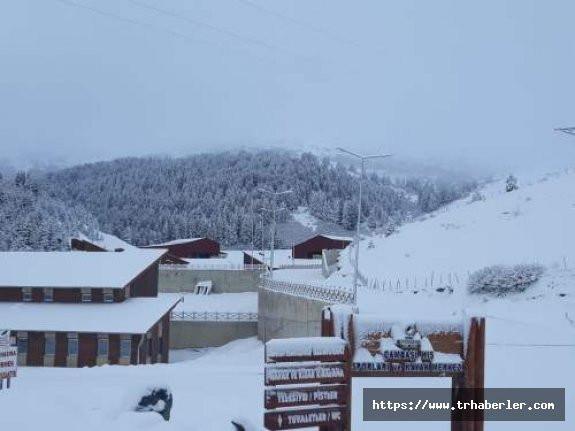 Karadeniz'de yoğun kar yağışı nedeniyle 50 köye ulaşım sağlanamıyor!