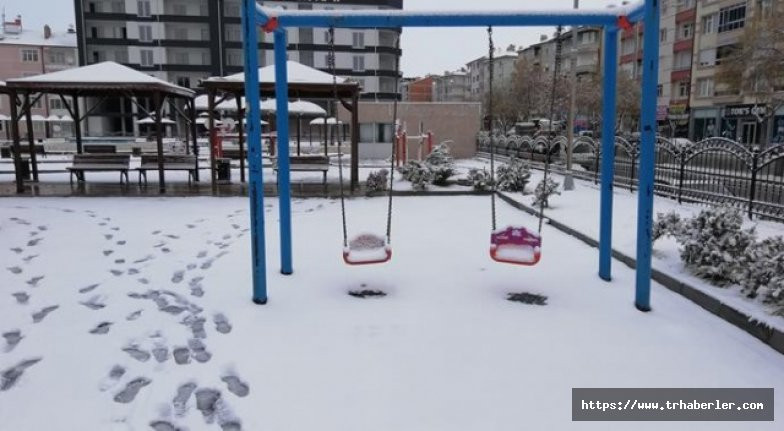 Karaman'da da okullar tatil edildi