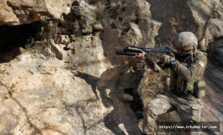 PKK'lı teröristlerin 6 sığınağı imha edildi!