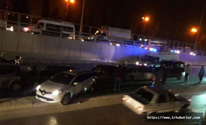Adana'da 10 araç birbirine girdi: 7 yaralı