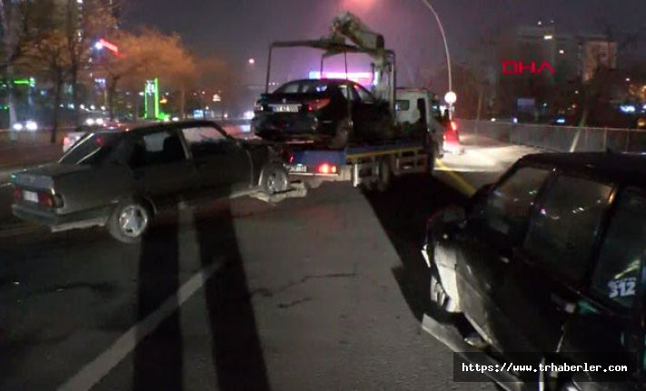 Ankara'da 5 araçlı zincirleme trafik kazası: 2 yaralı