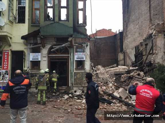 İstanbul Yedikule'de bina çöktü! 1 kişi enkaz altından çıkarıldı