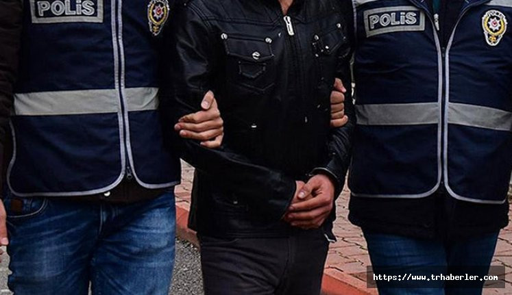 İzmir'de FETÖ operasyonu: 12 tutuklama