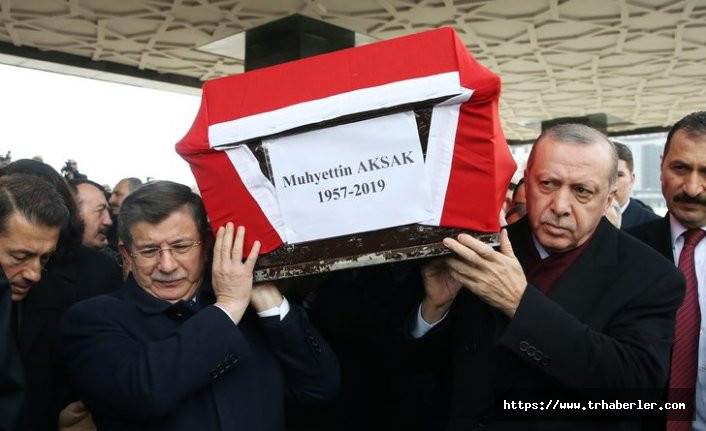 Kanser yüzünden ölen milletvekilinin tabutunu Cumhurbaşkan Erdoğan ve Davutoğlu taşıdı