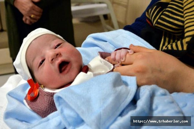 Mersin'de 2019'un ilk bebeği Süleyman oldu