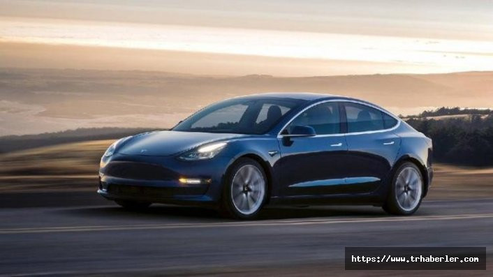 Tesla'dan büyük fırsat! Bu otomobili hack'leyene Tesla Model 3 hediye!