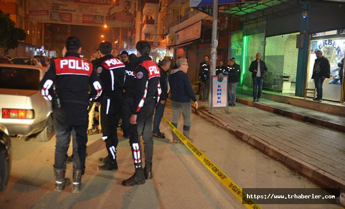 Adana'da AK Parti'nin seçim bürosuna molotoflu saldırı