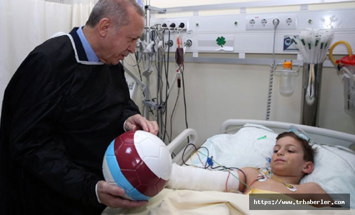 Cumhurbaşkanı Erdoğan enkazdan kurtarılan çocukları ziyaret etti
