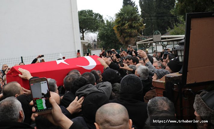 Ozan Arif'in cenazesi evine getirilip, helallik alındı