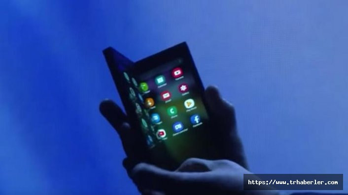 Samsung'tan bomba gibi telefon geliyor! İşte Katlanabilen ''Galaxy Fold''