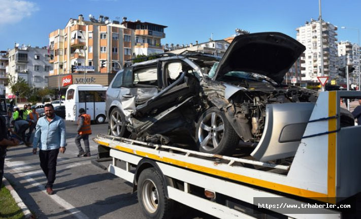 Antalya'da kaza: 1 ölü, 3 yaralı
