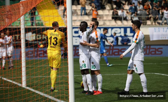 Müthiş maçta ikinci yarıda 4 penaltı!  Alanyaspor Erzurumspor golleri izle