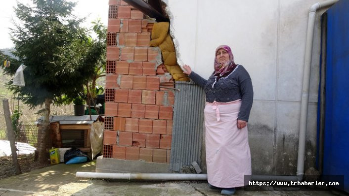 Trabzon'da duvarları çatlayan evlerinde nöbetleşe uyuyorlar