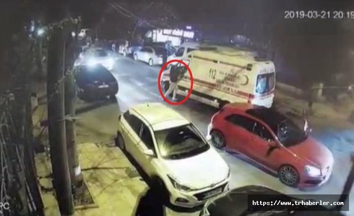 Yol verme tartışması nedeniyle ambulans şoförüne saldırdı - video izle