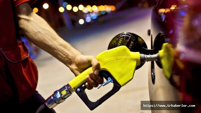 Benzin fiyatlarına yeni zam