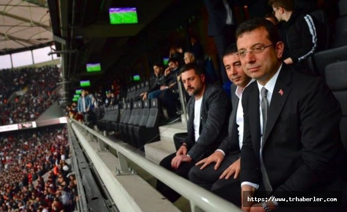 Ekrem İmamoğlu, Beşiktaş-Başakşehir maçını izledi