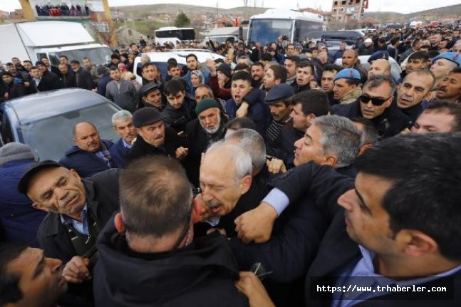 Kemal Kılıçdaroğlu'na şehit cenazesinde saldırı - video izle