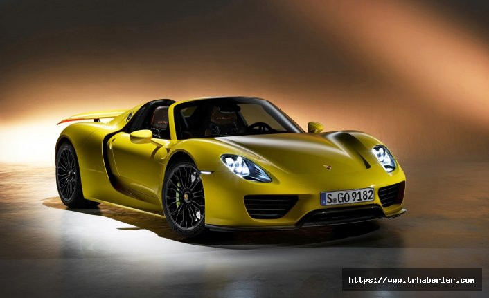 Almanya'nın lüks otomobil üreticisi Porsche'ye baskın!