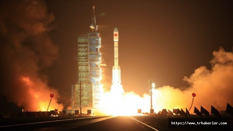 Çin'in uydu fırlatma işlemi başarısızlıkla sonuçlandı! Parçalar yere saçıldı...