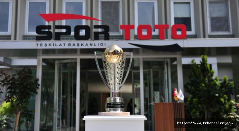 İşte Spor Toto Süper Lig 2018-2019 sezonu şampiyonluk kupası...