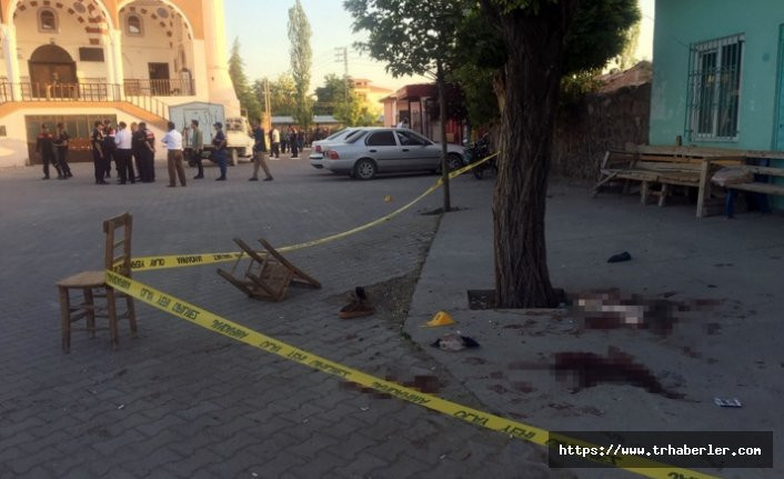 Niğde'de köy meydanında silahlı çatışma 2 ölü 8 yaralı