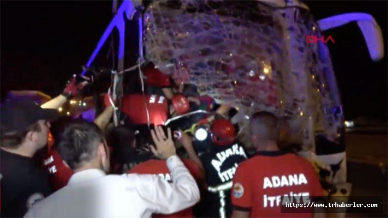 Adana'daki kazada can pazarı yaşandı: 20 yaralı! video izle