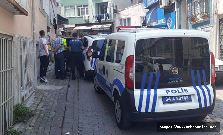 Fatih'te dur ihtarına uymayan otomobil sürücüsü polisi harekete geçirdi!