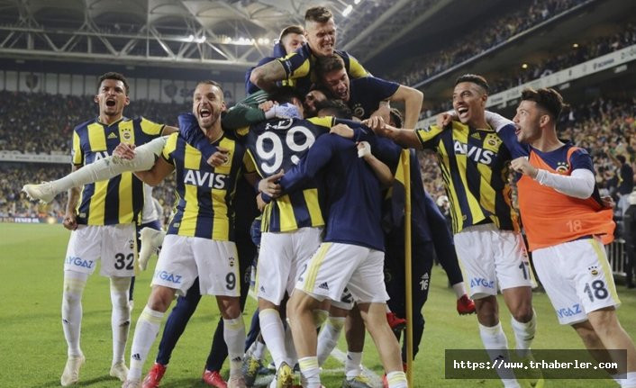 Fenerbahçe'den öğrencilere kombine süprizi!