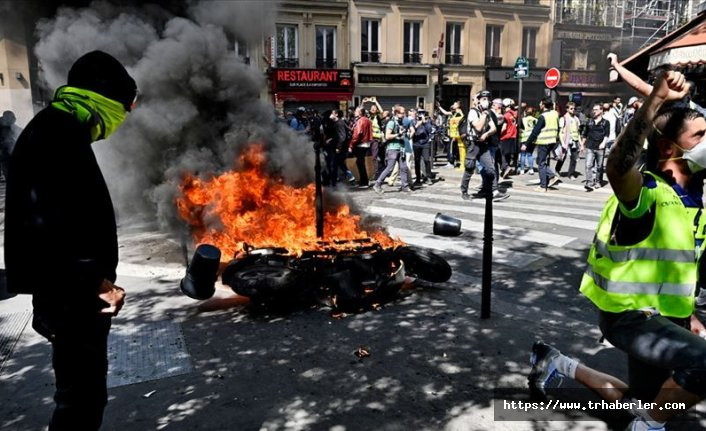 Fransa'da sarı yeleklilerin ateşi sönmüyor!