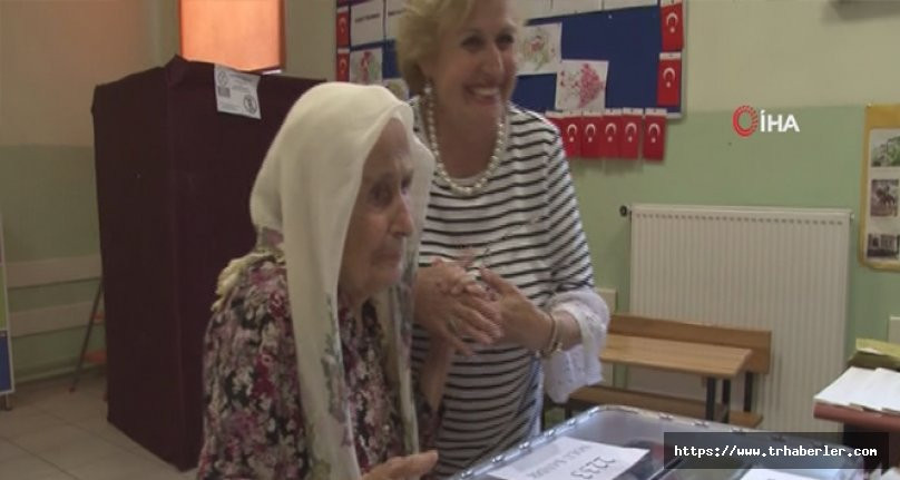 İstanbul seçiminde 93 yaşındaki Şerife Nine oyunu kullandı! video izle
