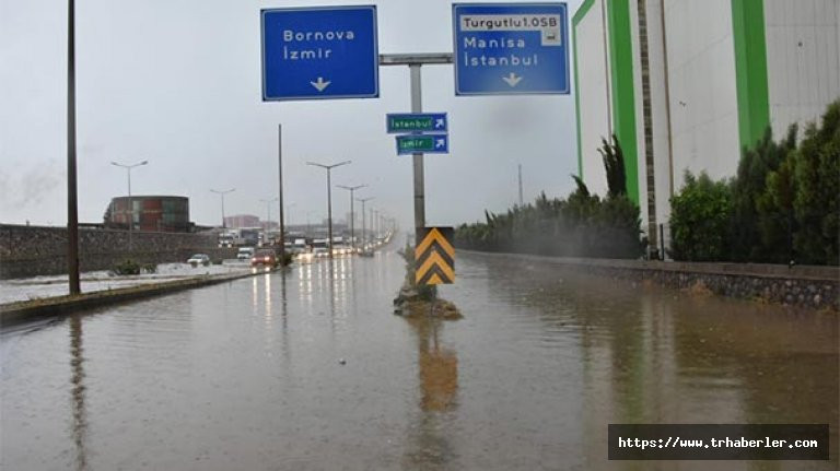 İzmir Ankara karayolu sağanak yağış nedeniyle ulaşıma kapandı!