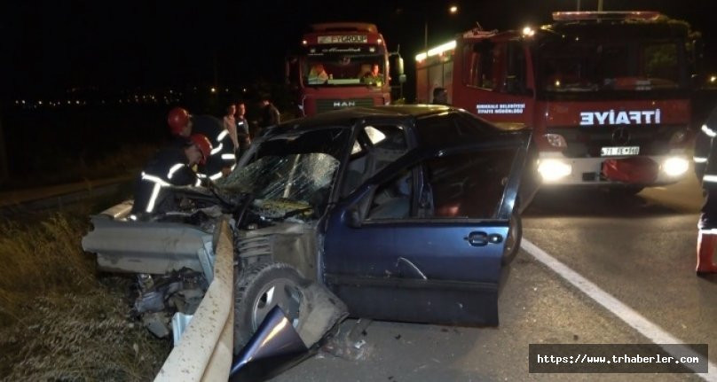 Kırıkkale'de feci kaza! Otomobil bariyere ok gibi saplandı! video izle