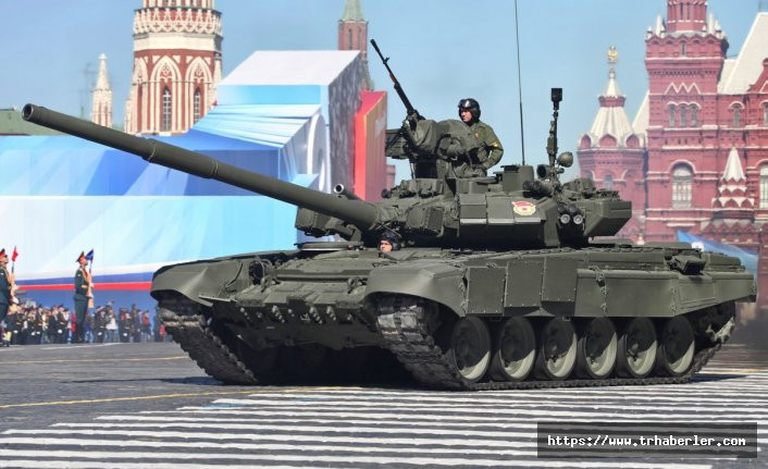 Putin, yenilmez silahlarının Rus ordusuna kazandıracağını açıkladı!