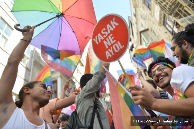 Taksim'de 'Onur Yürüyüşü'ne polis müdahalesi! Fotoğraflarla LGBTİ Onur Yürüyüşü