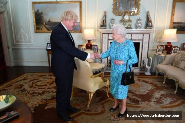 Boris Johnson resmi olarak başbakanlık görevini devraldı!