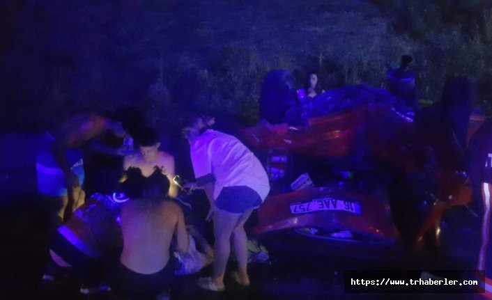 Bursa'da feci kaza! Genç Parti İl Başkanı öldü, kızı ile 8 kişi yaralı