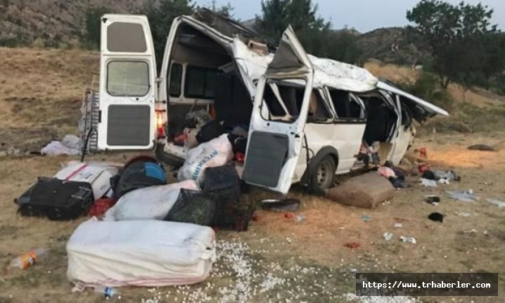 Diyarbakır'da mevsimlik işçileri taşıyan minibüs devrildi! Çok sayıda yaralı var!