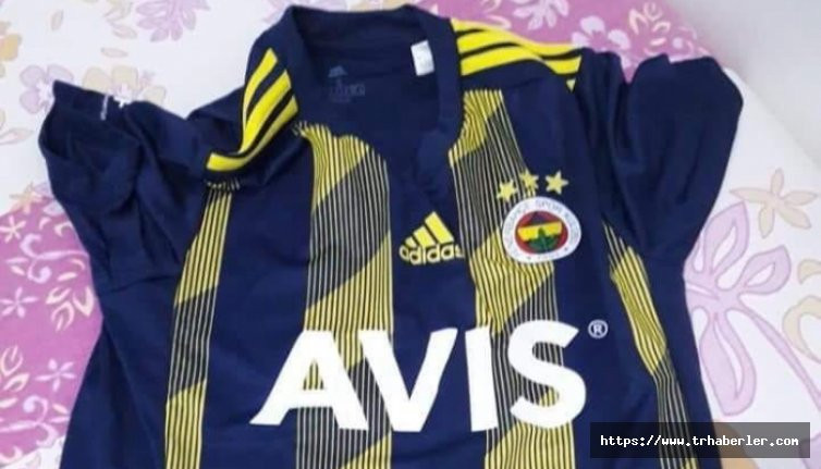 Fenerbahçe'nin yeni sezon forması taraftarlardan tepki aldı