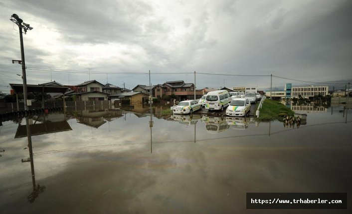 Japonya'da alarm verildi 1 milyon kişi tahliye edilecek!